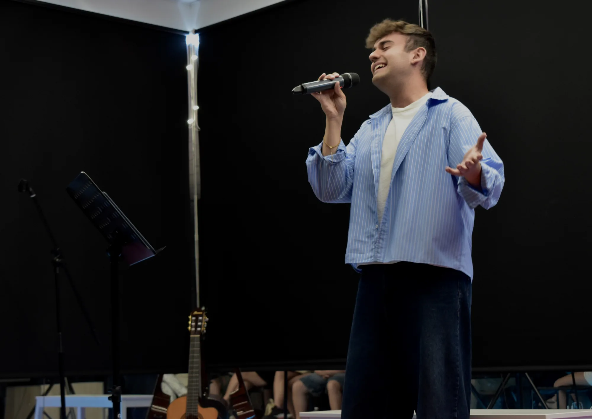 Interpretación musical en directo durante el festival