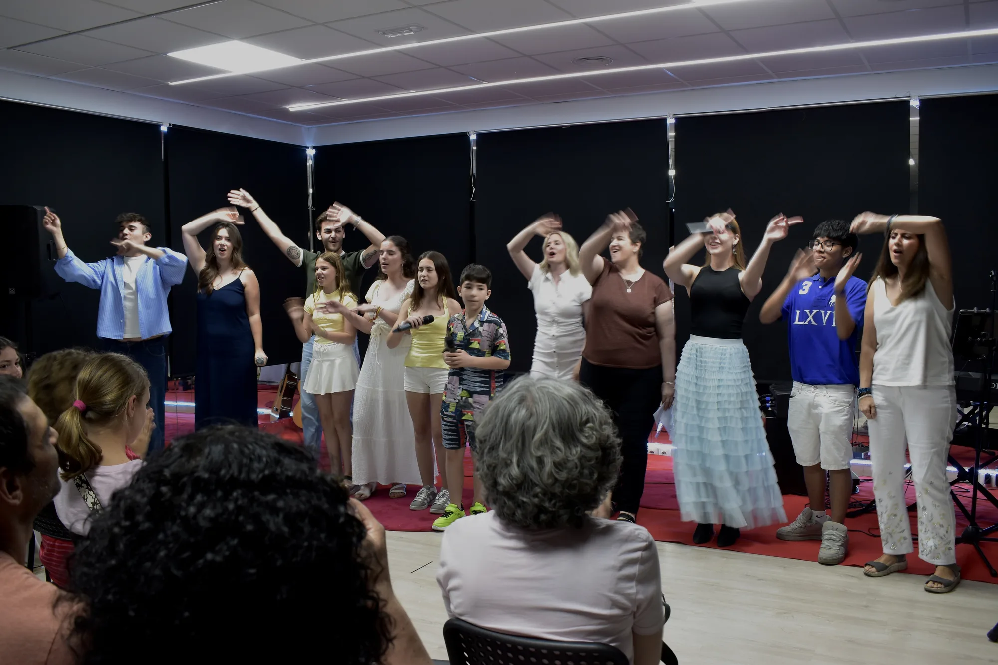 Final colectivo del Festival de Canto de Siete Notas