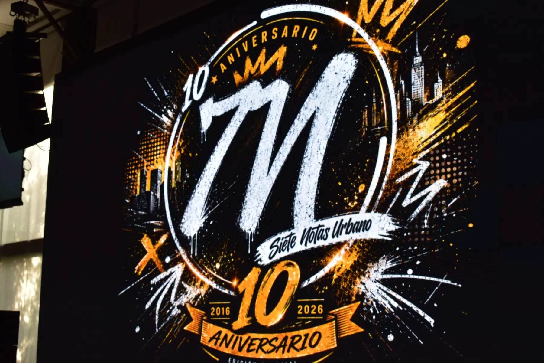 Imagen del 10.º aniversario de Siete Notas Urban