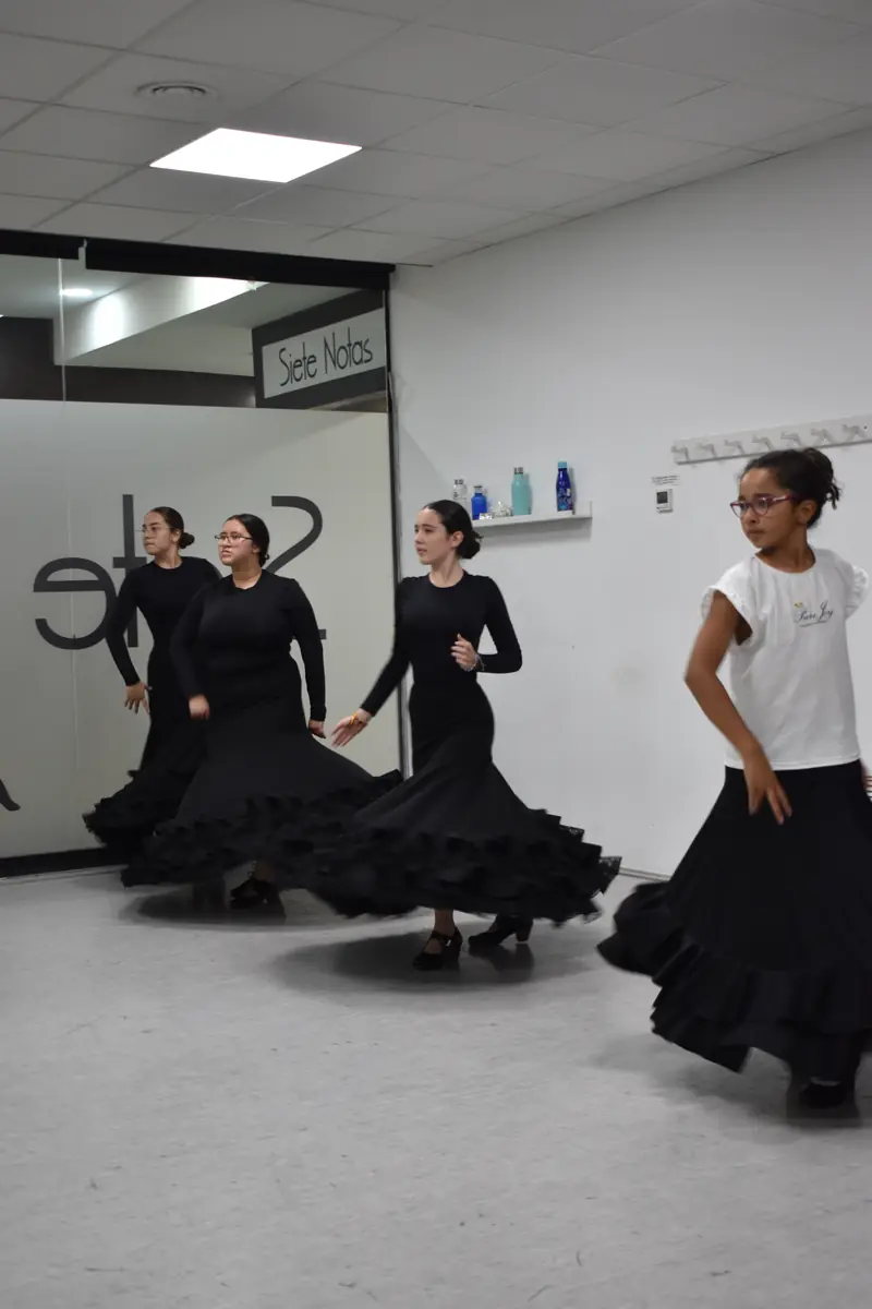 Flamenco y danza española en Siete Notas Leganés - 5